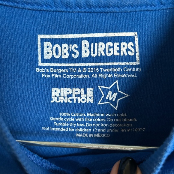 Bob’s Burgers Graphic Tee - Picture 2 of 3